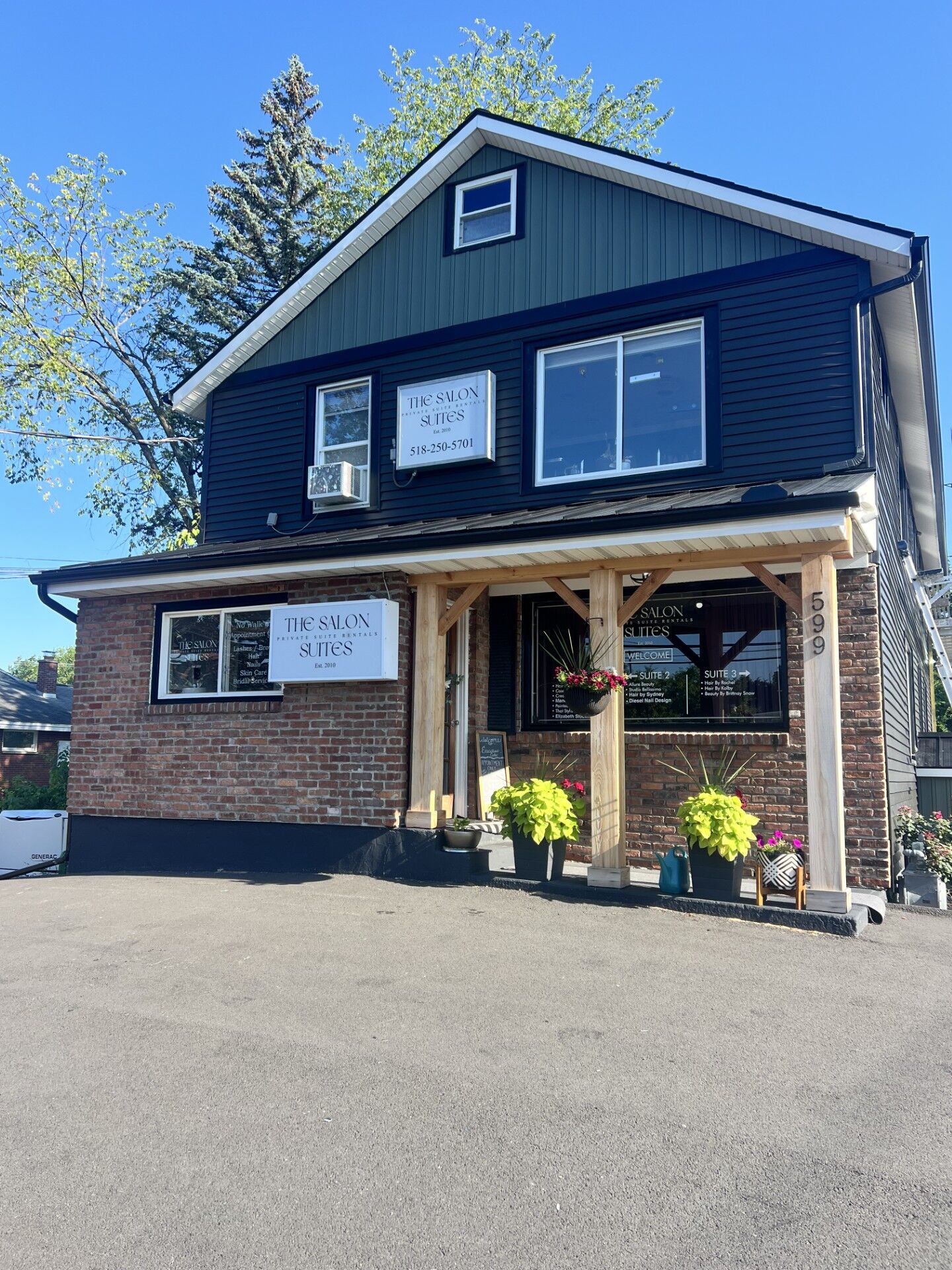 Salon Suites Latham